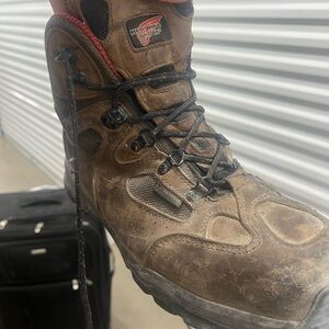 Redwings- MEN'S 6-INCH WATERPROOF SAFETY TOE HIKER BOOT